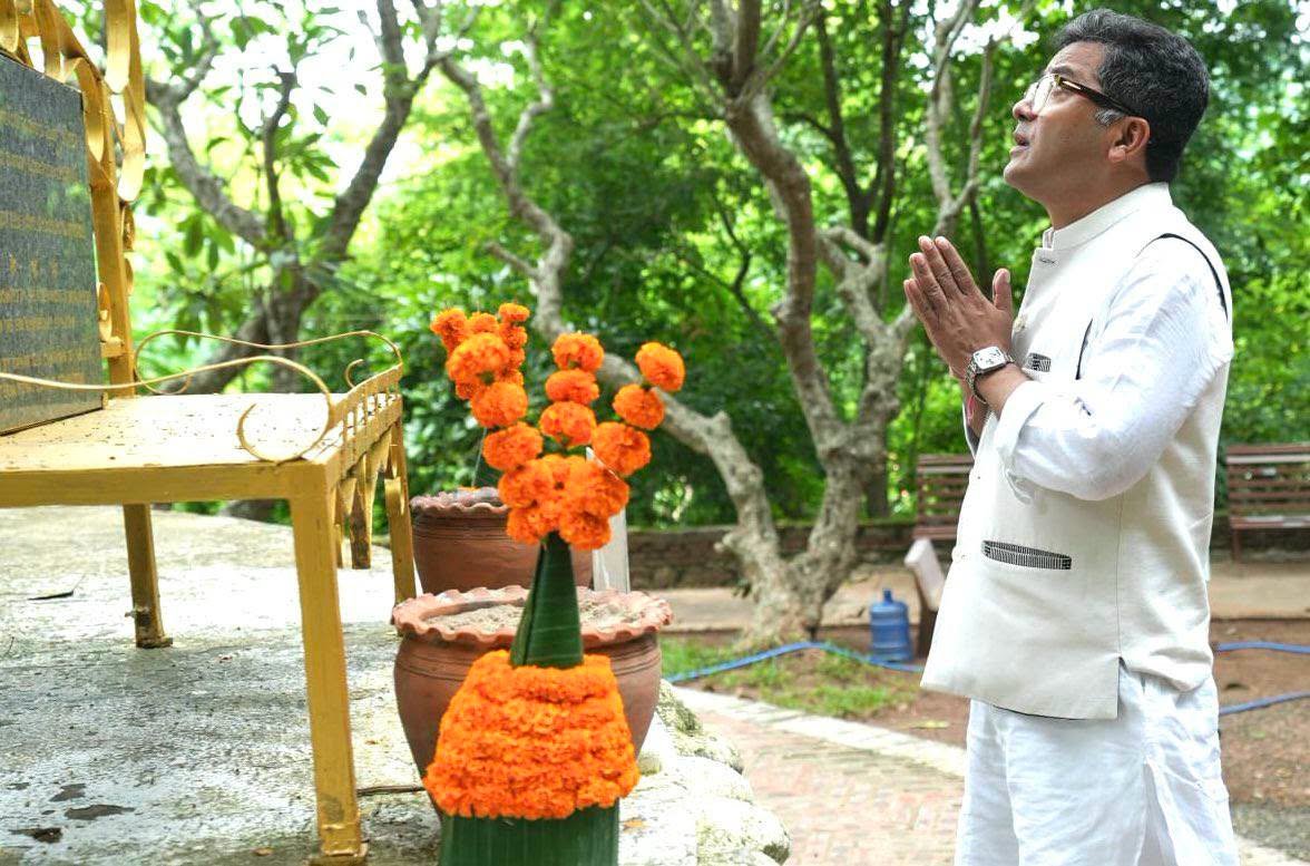 Hon’ble Minister of State for External Affairs & Textiles, Shri Pabitra Margherita, paid my respects at the holy Bodhi Tree gifted by India that is flourishing at Mount Phousi, the heart of Luang Prabang. Upgradation of area under India’s Quick Impact Project initiative preserves and promotes our shared civilizational heritage at this historic city that is visited by millions.