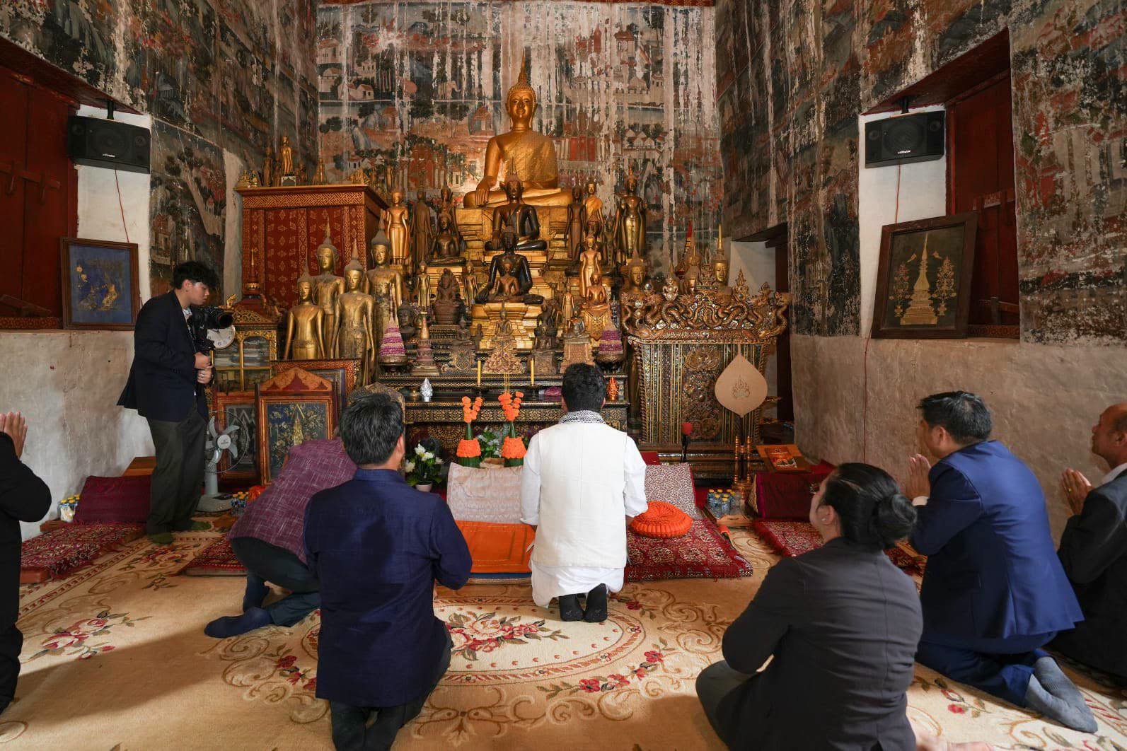 Hon’ble Minister of State for External Affairs & Textiles, Shri Pabitra Margherita, delighted to visit the UNESCO World Heritage City of Luang Prabang and witness GoI-funded Quick Impact Projects preserving our shared heritage, promoting tourism and benefiting communities at the grassroots. Witnessed the signing of the MoU between India and Vientiane for the conservation and restoration of the mural paintings at Wat Pa Khae Temple, with GoI assistance, and unveiled a plaque marking the project. The Ramayana and Jataka themed paintings beautifully reflect the deep civilizational and cultural connect between India and Vientiane