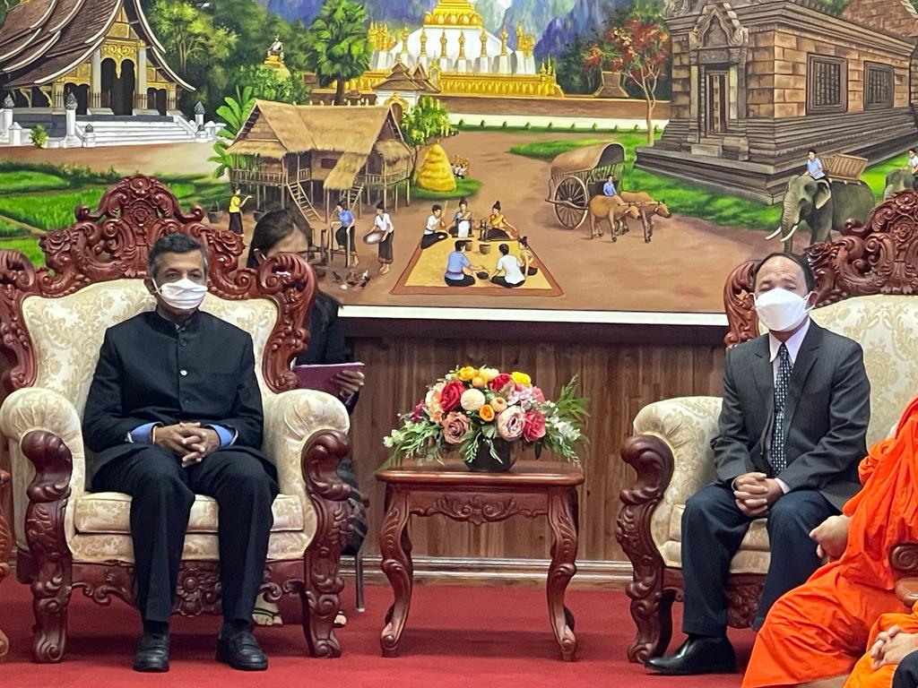 Signing ceremony of Memorandum of Understanding for “Construction of clean drinking water facility” at Pha Oh temple, Pha Oh Village, Pakxueang, Lauang Prabang Province under at Quick Impact Project Scheme of India in Lao PDR