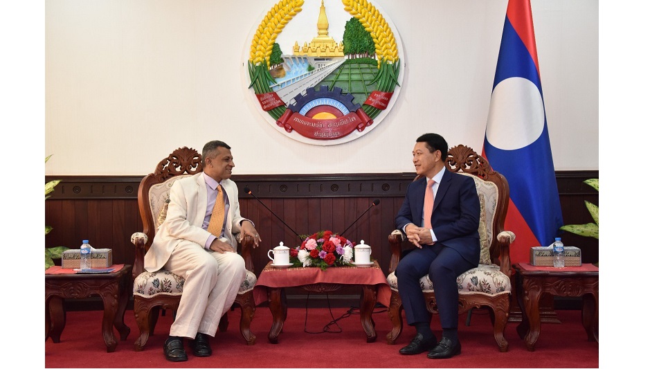 Amb Dinkar Asthana paid farewell call on Dy PM and Foreign Minister H.E. Saleumxay Kommasith
